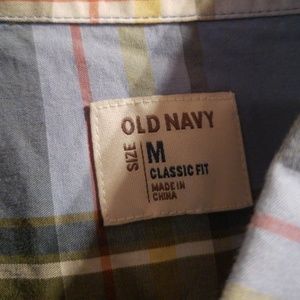 Old Navy Shirts - Men's Old Navy top Old Navy Shirts - Men's Old Navy top